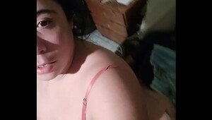 Super cockcom, she's hot and she knows that