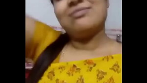 Deshi aunty blouse open bathing video
