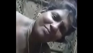 Cock flashing to tamil aunty
