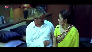 Indian aunty talking, porn lovers enjoy watching this slut