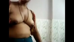 Tamil aunty lodging sex, deep insertion into wet pussy holes