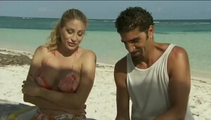 Italian beach hiddin sex scandal vedio