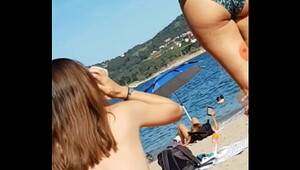Horny tits beach voyeur video