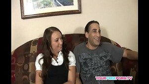 Man cheats on wife to fuck this hot brunette slut playvision6