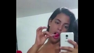 Homemade girlfriend sends her boyfriend filming sex