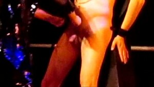 Naked on stage performance l