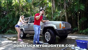 Mom daughter fuck man, wet pussy beauty gets hammered