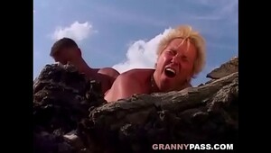 Granny in pain, fuck to the utmost in xxx vides