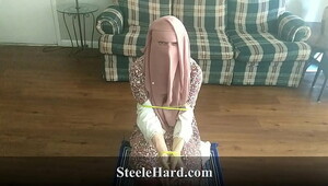 Hijab cumshot in market place 2016