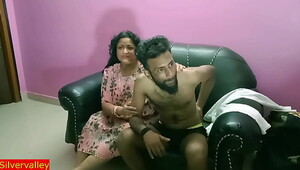 Desi aunty hot sex video, amazing high definition porno with a cutiepie