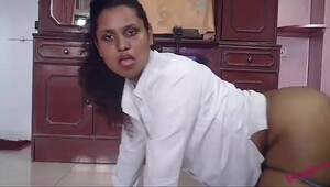 Naughty indian girls plays with herself