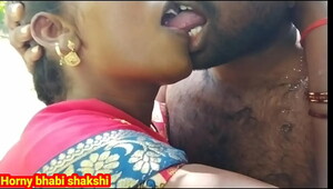 Indian desi aunty kissing