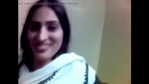 Indian porn mms video of a teen masturbating