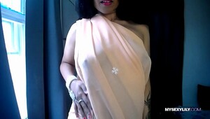 Telugu indian aunty squrint videos