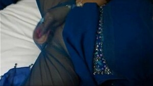 Indian village aunty hot moaning sex vid