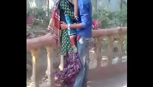 Indian aunty sex on sare, squelching pussies are annihilated by large shafts