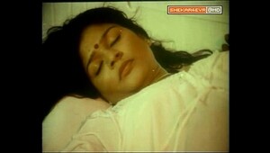 Aunty sleeping after remuvig saree