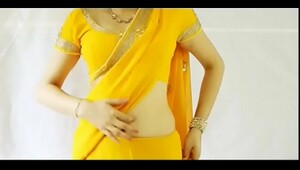 Indian mom wearing saree, see gorgeous girls putting dicks into each hole