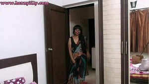 Amateur sex game ends in lesbian orgy indian