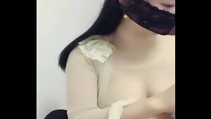 China torist, big insertion within tight pussy holes