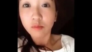 Korean webcam girl masturbates and squirts