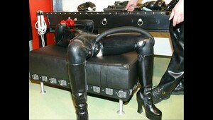 Slave girl lick master boot latex