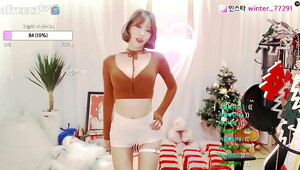 Korean girl sexy dance bugil