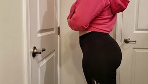 That ass in yoga pants, cool sex with the kinkiest sluts