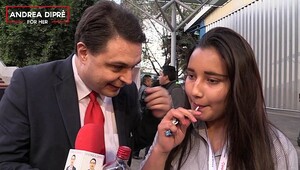 Alenhia coge en su depa mexicana