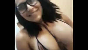 Shows her friend can squirt