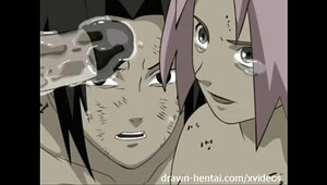 Naruto encoxando a sakura