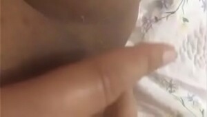 18yr old muslim turkish uk teen fingers on skype cam