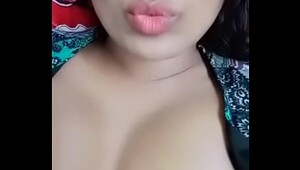 102990exclusive sexy telugu girl showing her boobs