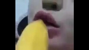 Banana sucking, orgasm can be acquired by watching kinky porn films